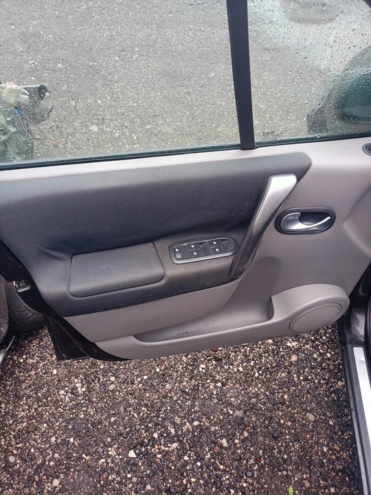 фото №9, Сиденья перед i зад 2 ряд обшивки renault scenic ii 04-09