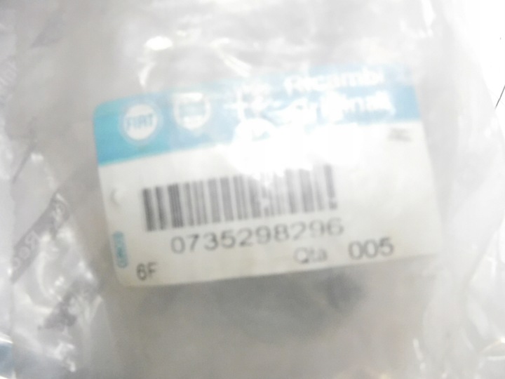 фото №6, Штекер, заглушка ремня безопасности fiat punto оригинальный номер 735298296