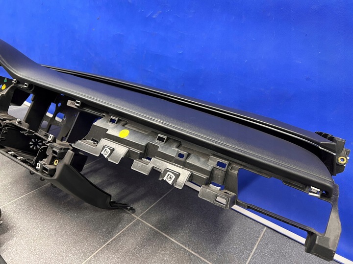 фото №6, Audi a8 d4 панель роздавальна ремені шкіра оригінал soul