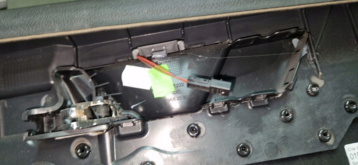 фото №9, Обшивки skoda superb iii універсал canton led коричневі