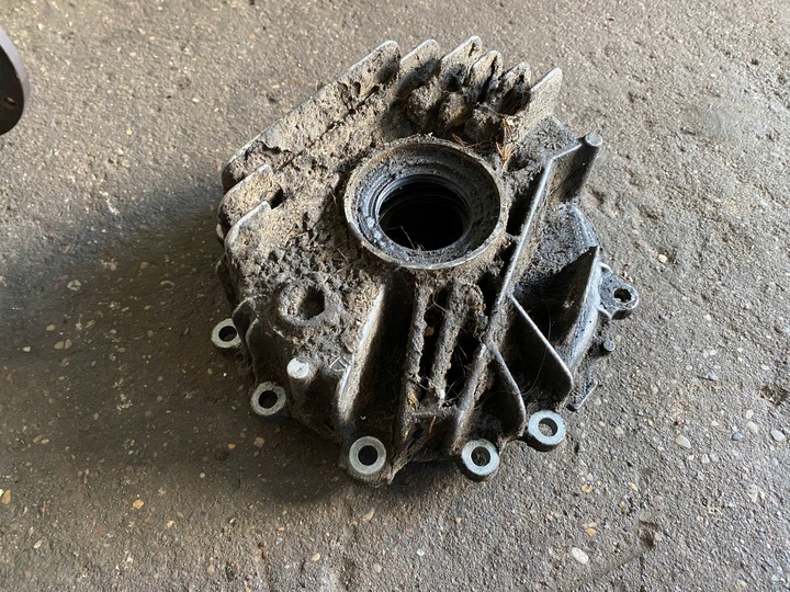 фото №1, Кришка корпус коробки диференціал audi 100 80