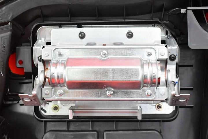 фото №10, Панель консоль капот подушка безпеки eu 8200407587 renault clio 3 iii рестайлінг 09-12