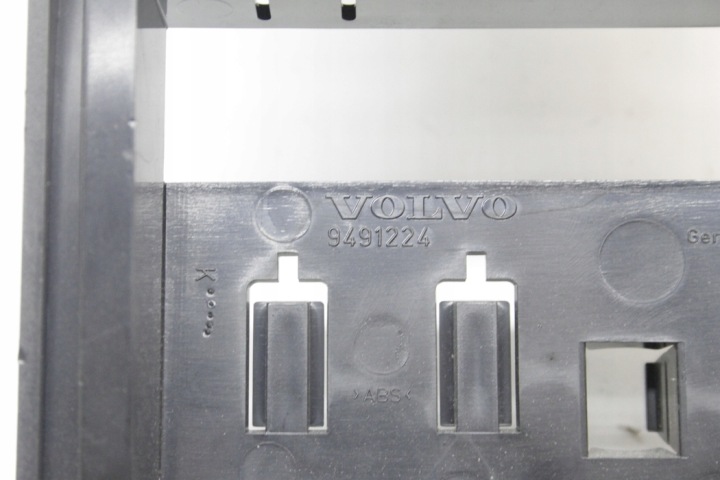 фото №9, Подлокотник volvo v70 iii bw 39870952 2.0l дизель 100kw 2008
