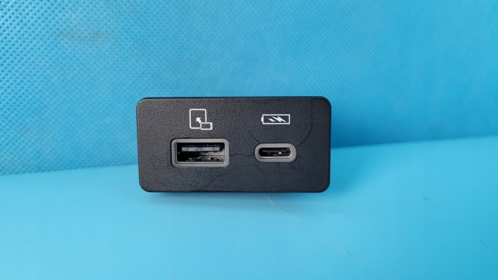 фото №9, Chery omoda 5 24r гнездо port зарядки usb-c 703000724aa