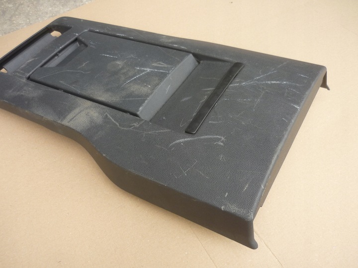 фото №12, Подлокотник + держатель na напитки задней сиденья opel zafira b