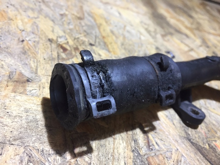 фото №5, Audi q5 3.2 fsi труба шланг води 06e121044f