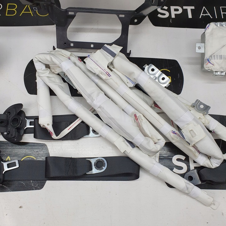 фото №9, Yaris iv 4 панель консоль подушки ремни подушка безопасности stare возврат