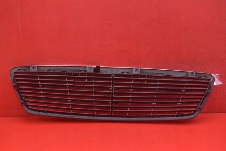 фото №10, Решётка решётка радиатора чёрная хром a2038800483 mercedes c-klasa w203 00-04
