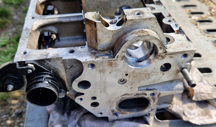 фото №13, Головка двигателя 1.9 tdi 105 km bls bxe bkc bjb asz arl 038103373r