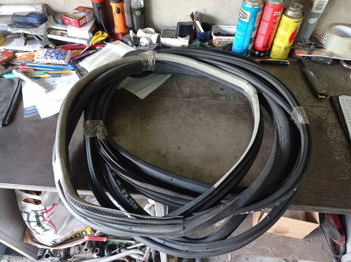 фото №1, Astra iii h hb 5d - прокладка дверь левый зад