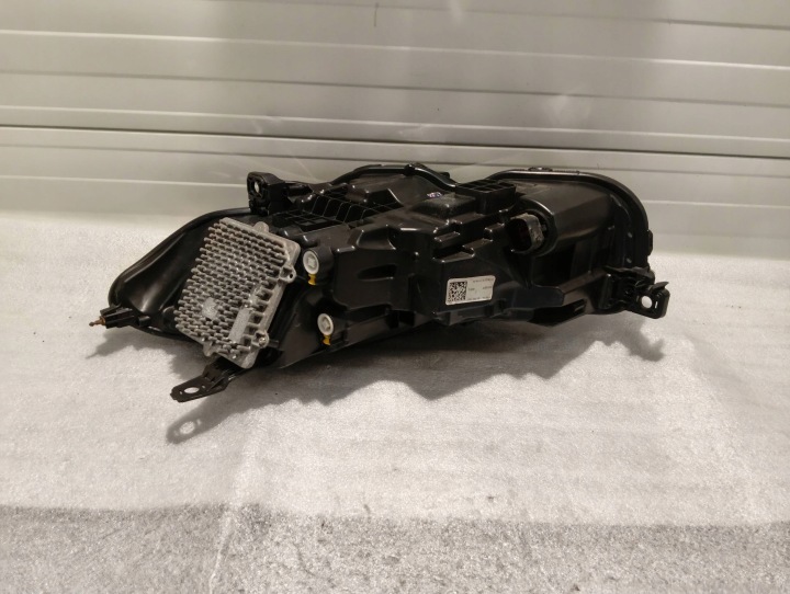 фото №6, Jaguar xe x760 mid led перед сторона правая lx7313w029eb