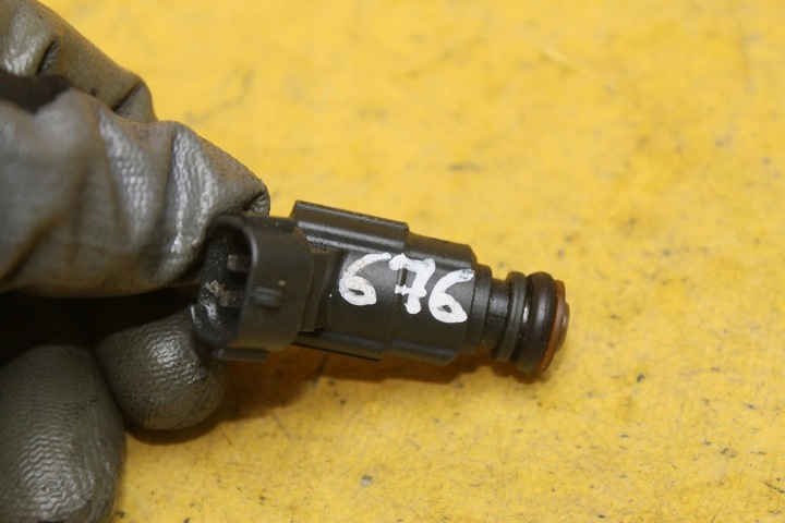 фото №8, Инжектор форсунка 9676017480 peugeot 208 1.2 vti