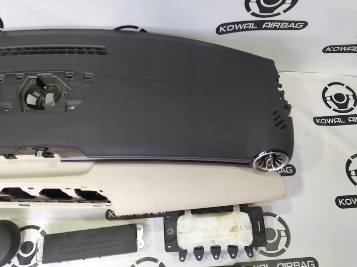 фото №5, Mb cla w118 w 118 панель консоль подушка безопасности подушки ремни оригинал демонтаж