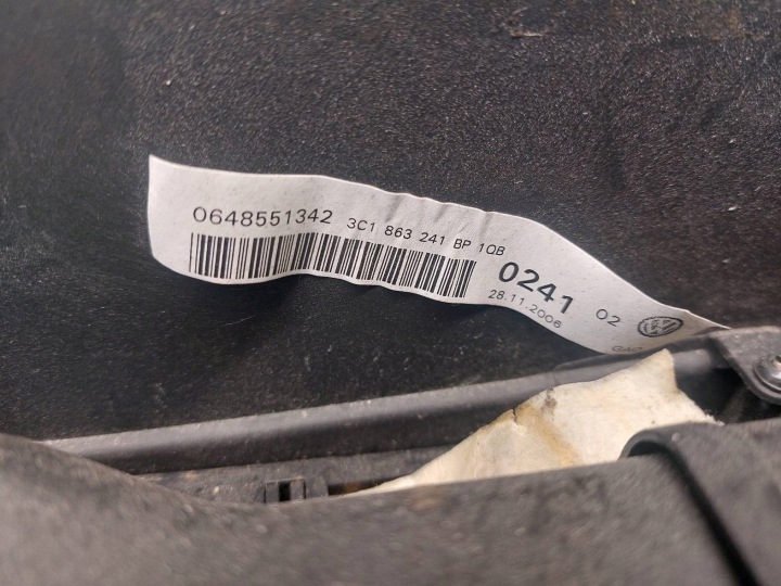 фото №10, Туннель средний подлокотник vw passat b6 3c0863319s 3c1863241bp 3c0858329a