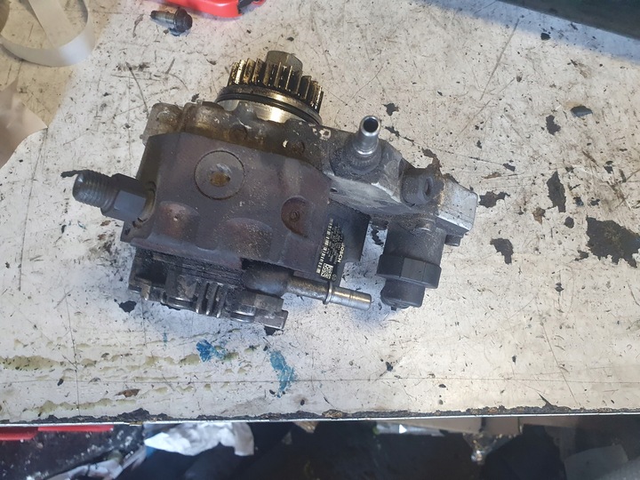 фото №1, Насос вприскувальний renault 2.0 dci 8200803375