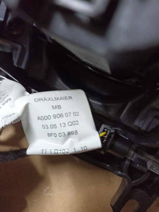 фото №10, Mercedes w205 c клас панель середній тунель контролер dekor