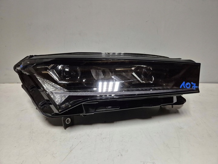 фото №1, Лампа правая перед skoda enyaq полный led 5lb941016a