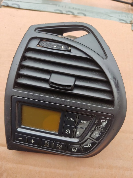 фото №1, Решітка повітропровід ліва citroen c4 picasso 9659627577