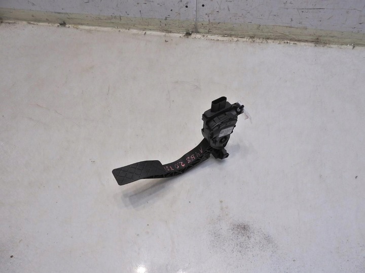 фото №8, Педаль газу потенціометр audi a4 b8 2.0 tdi