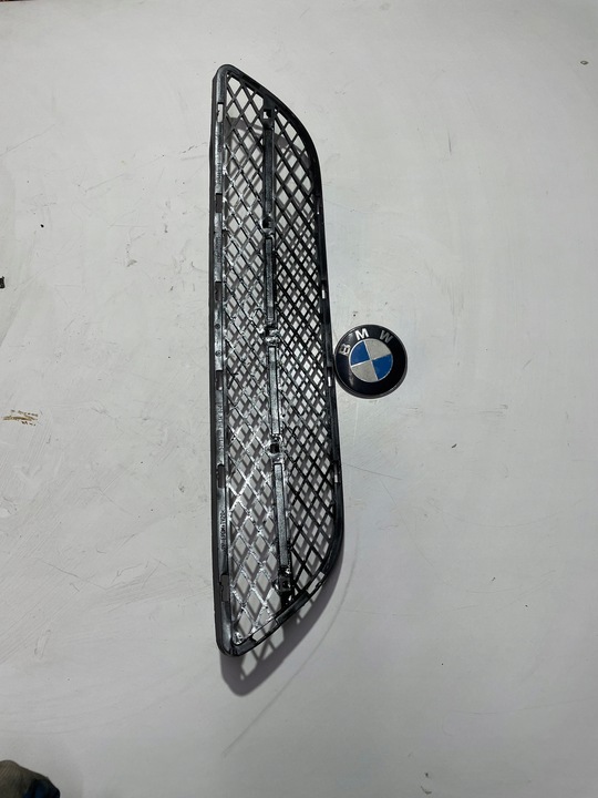 фото №14, Решётка средняя бампера перед bmw e90 e91 7134074