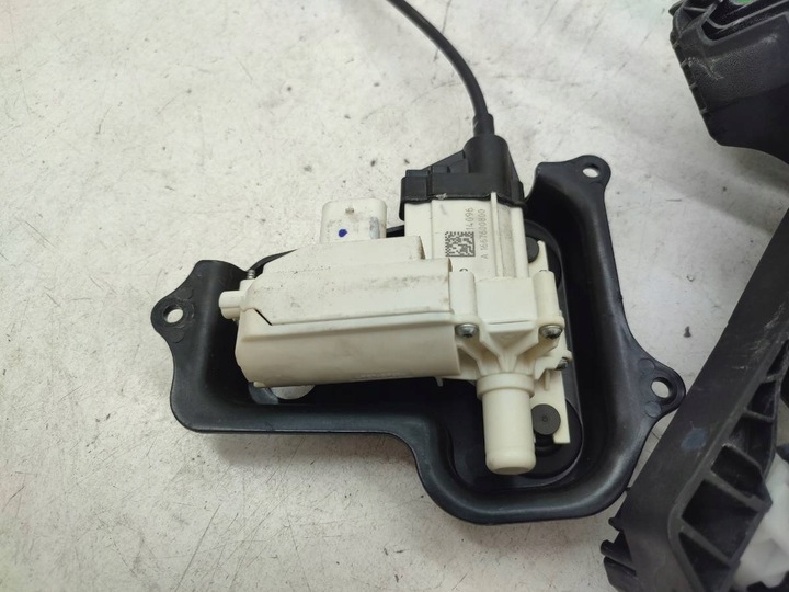 фото №3, Замок перед правые дверь ручка доводчик mercedes w166 ml a2227200835