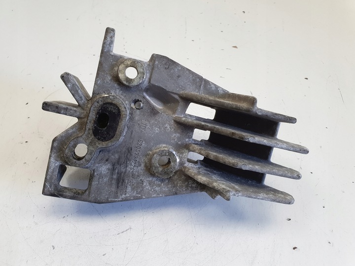 фото №7, Renault scenic iii 1.5 dci лапи держатель форсунка dpf 8200771226