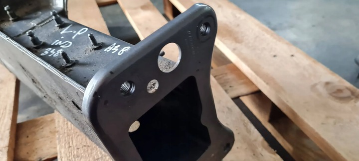 фото №14, A4 b9 8w s4 лонжерон левая левый перед lx7r a5 8w s5