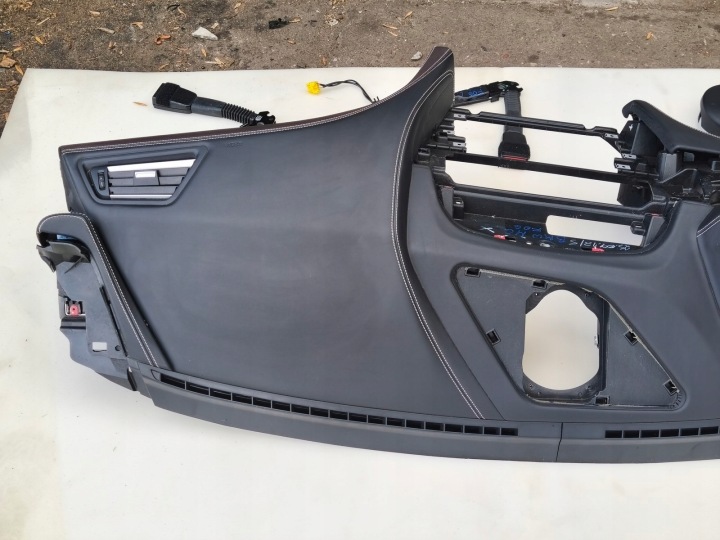 фото №8, Bmw 6 f06 f12 f13 торпедо консоль ремни air bag кожа head up чёрная защита колонки
