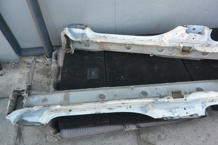 фото №14, Поріг правий лівий lr9a audi q7 4l