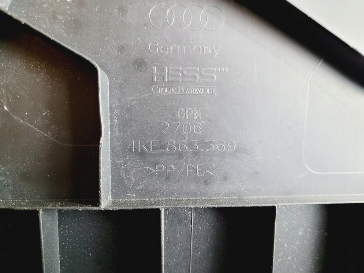 фото №10, Вкладка багажника бардачок audi etron e-tron s sportback ge 4ke eu 4ke863369