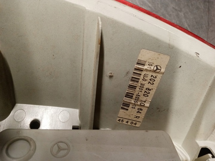 фото №6, Лампа праві зад mercedes w202 sedan 2028201064