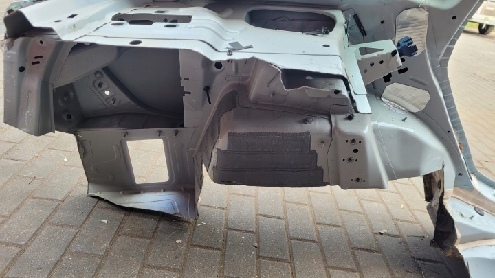 фото №12, Bmw 2' f44 218d gran купе 21r крило чверть ліве зад 300