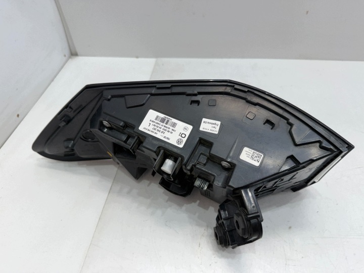фото №9, Vw passat b9 3j0 iq light фара зад задня ліва оригінал 3j0945207