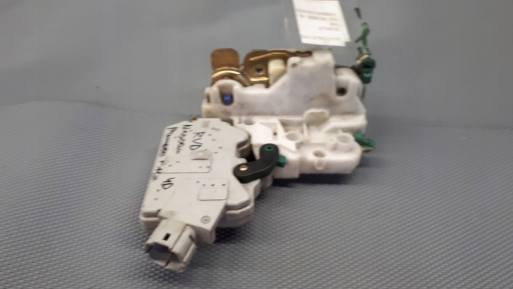 фото №9, Замок дверь правая перед nissan primera p11 4d 01r 6pin