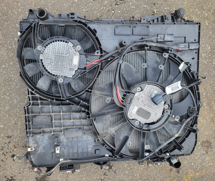 фото №10, Комплект радиатор вентиляторы перед land rover discovery v 5 l462 3.0d