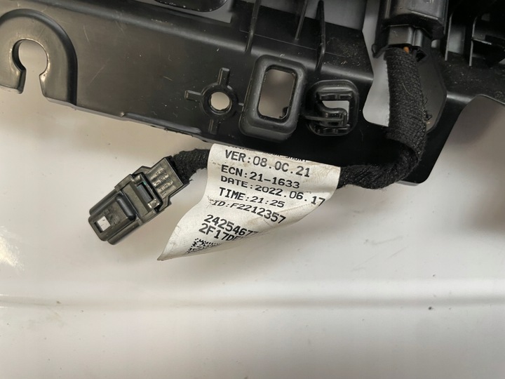 фото №14, Renault arkana 1.3 tce 22 лампа сплав кришки задньої d28100jl000 265985894r