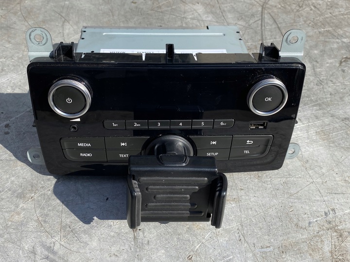 фото №1, Радио радиопроигрыватель renault clio iv 281153307r