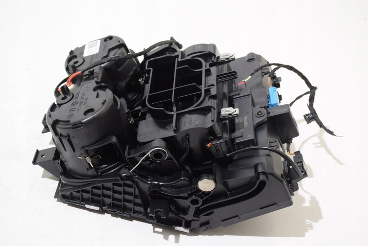 фото №14, Bmw g20 g21 g22 g26 зарядний пристрій індукційна телефону wca nfc бардачок retrofit