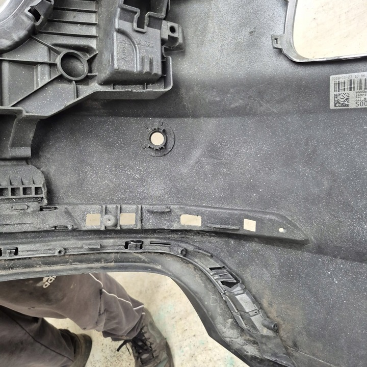 фото №14, Audi a4 8w b9 s-line sedan 15-19 бампер зад задний pdc