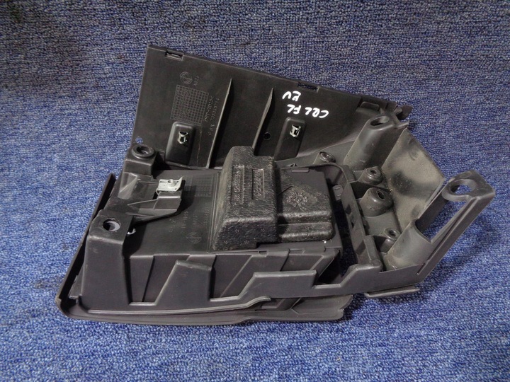 фото №6, Защита заглушка предохранителей панели croma 2 ii fl