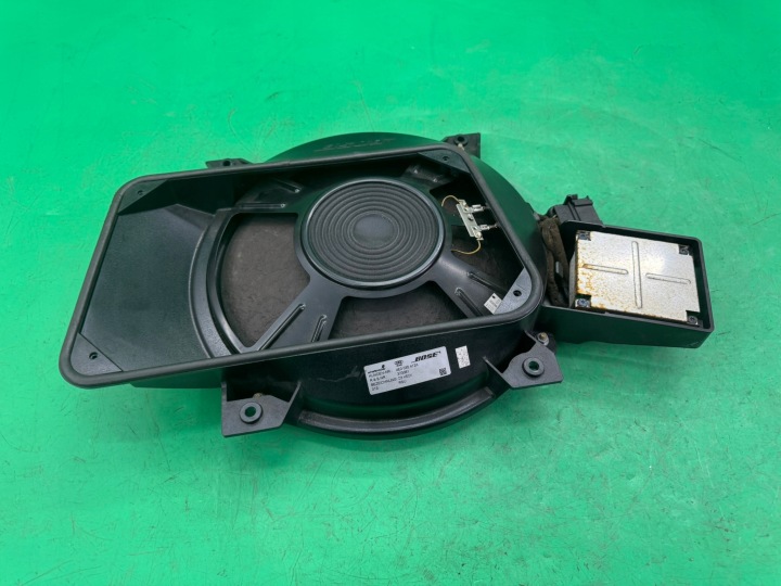 фото №7, Динамик w задняя полка сабвуфер bose 4e0035412a audi a8 d3 02-
