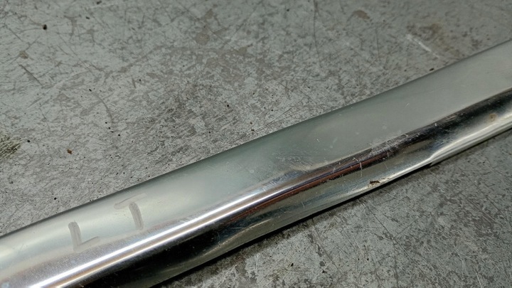 фото №7, Планка хром стёкла левый зад audi a8 d3 02-09r