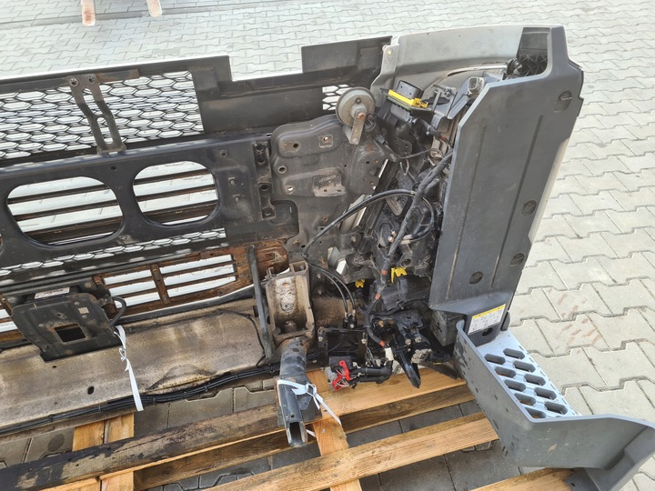 фото №11, Комплектный перед лампа решётка решётка радиатора балка бампер volvo fh 4 евро 6