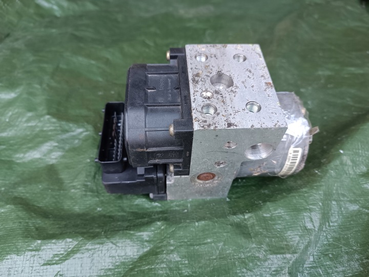 фото №8, Smart fortwo 450 0.6 0006647v003 насос блок управления abs