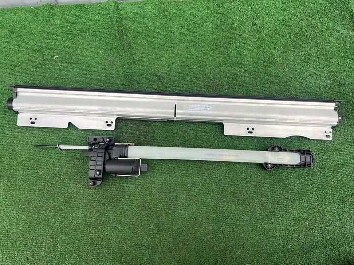 фото №1, Audi a8 4h d4 рестайлинг ролета дверь задняя правая 4h4861334a 4h0861954