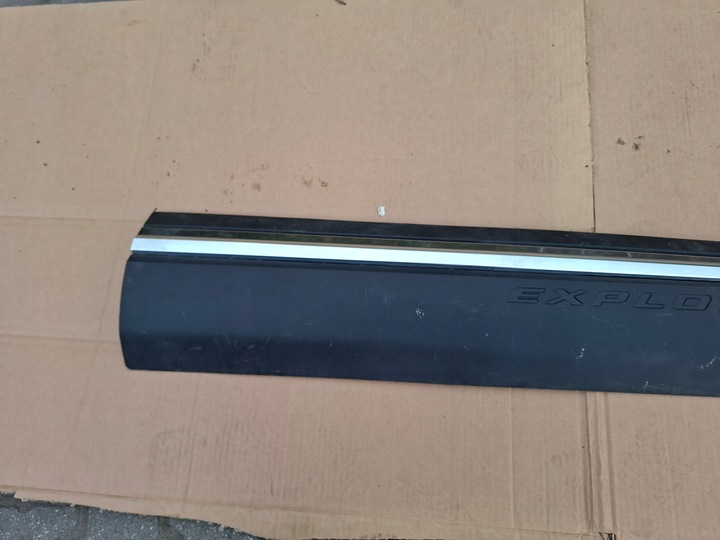 фото №3, Ford explorer 2020- планка наружная дверь правая перед lb5b-s20848-bdw