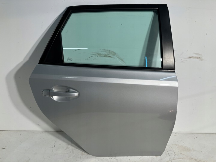 фото №2, Auris ii універсал двері задні праві правий зад 1f7 світла скло шату́н