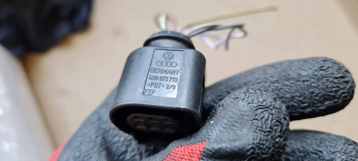 фото №5, Sq5 8r q5 рестайлинг штекер разъём соединитель 4h0973713 6pin s4 b8 a4 a6 c7