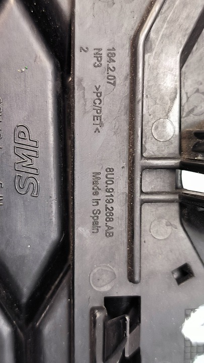 фото №3, Решётка бампера 8u0807682t audi q3 8u