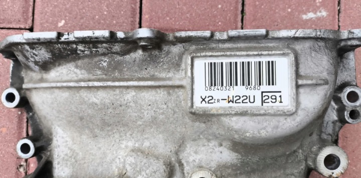 фото №13, Крышка клапанная toyota 1.8 гибрид auris c-hr corolla prius chr